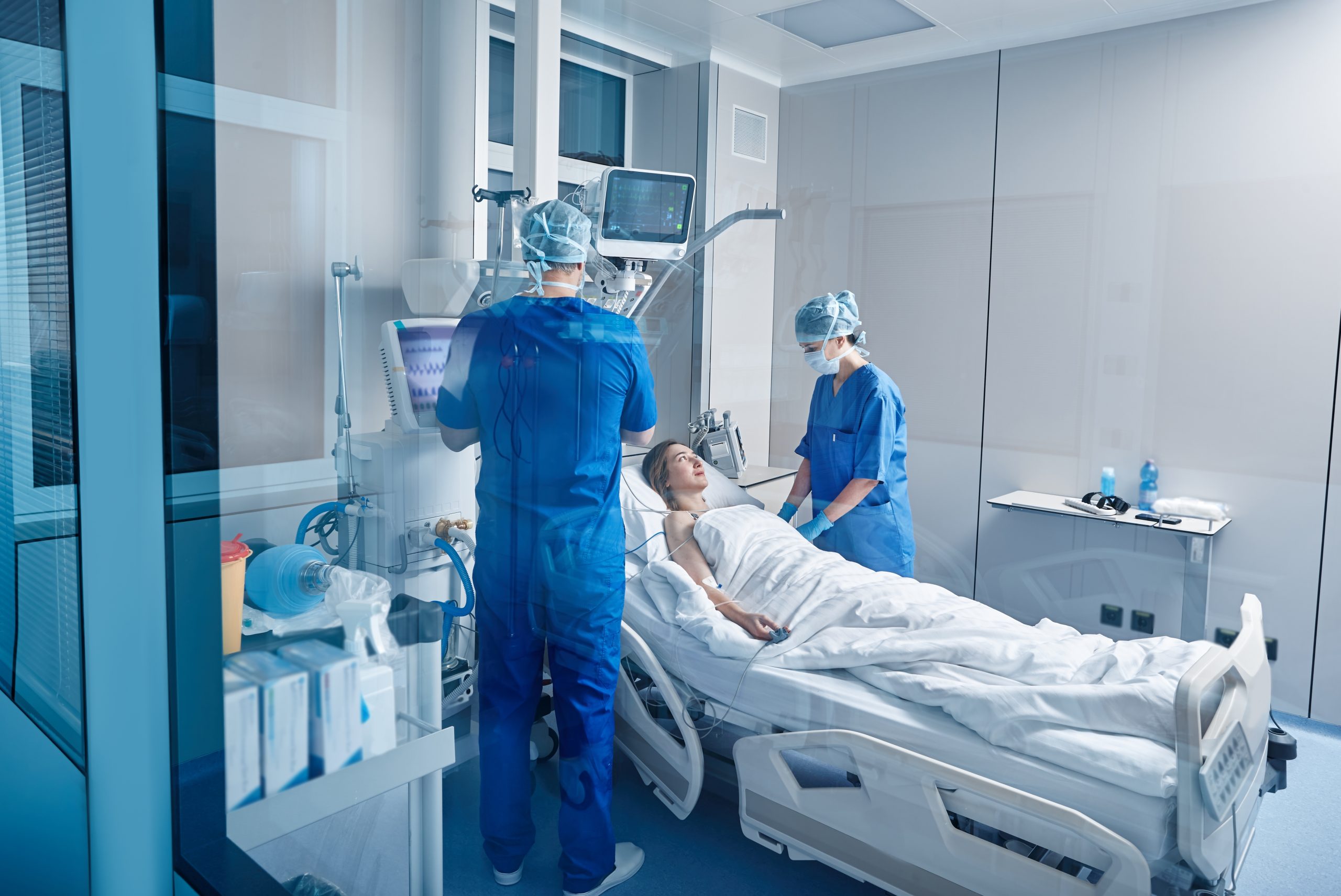 Nurses,In,Intensive,Care,Unit,Of,Hospital,Checking,Vitals,Of