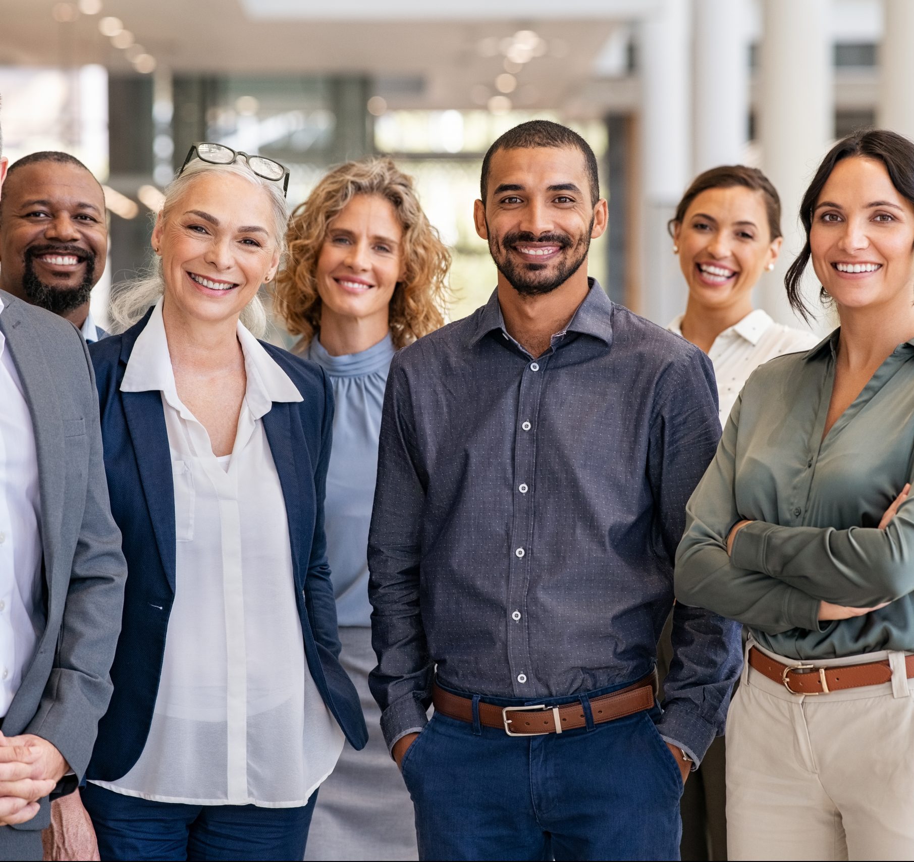 Portrait,Of,Successful,Group,Of,Business,People,At,Modern,Office