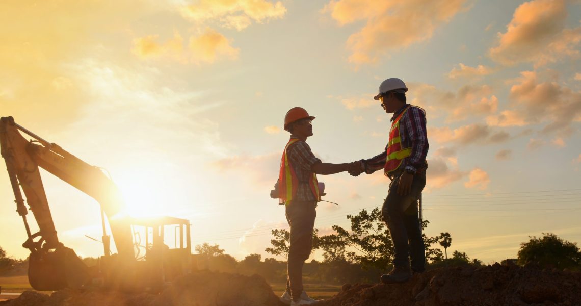 Construction,Engineers,Supervising,Progress,Of,Construction,Project,Stand,On,New