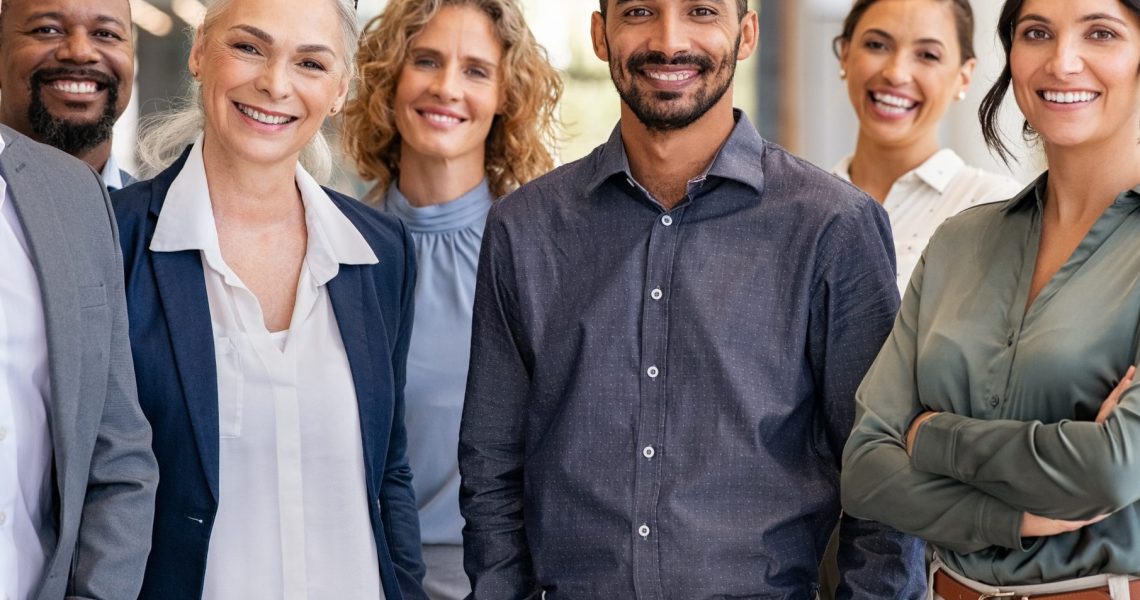 Portrait,Of,Successful,Group,Of,Business,People,At,Modern,Office